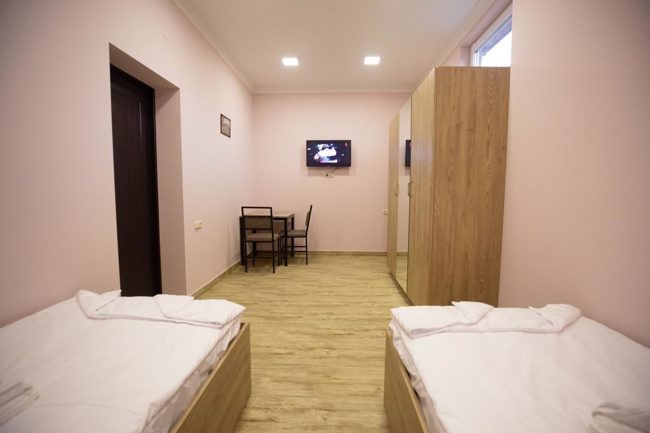 Хостелы Home Hostel Ереван-5