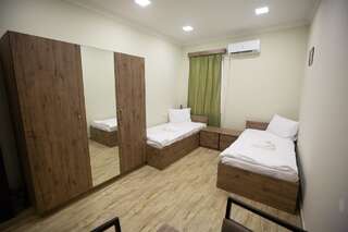 Хостелы Home Hostel Ереван Бюджетный двухместный номер с 2 отдельными кроватями-4